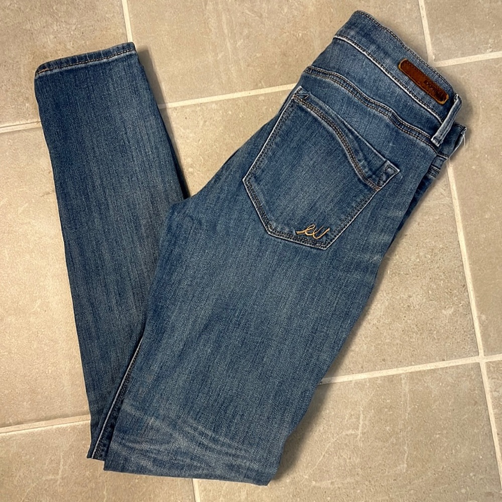 Express mid rise jegging medium wash